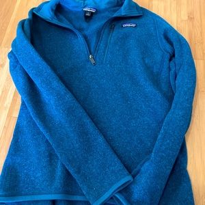Small Blue Women’s Patagonia 3/4 Zip